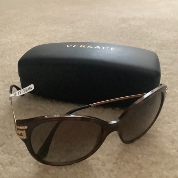 Designer Sunglasses main image 3
